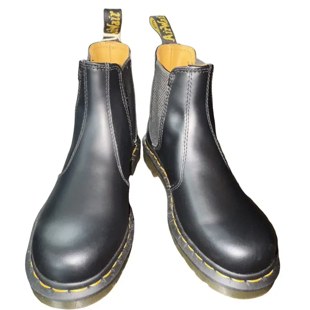 Dr. Martens 2976 YS Chelsea Boots Black Smooth Leather Women’s US 6 NWT